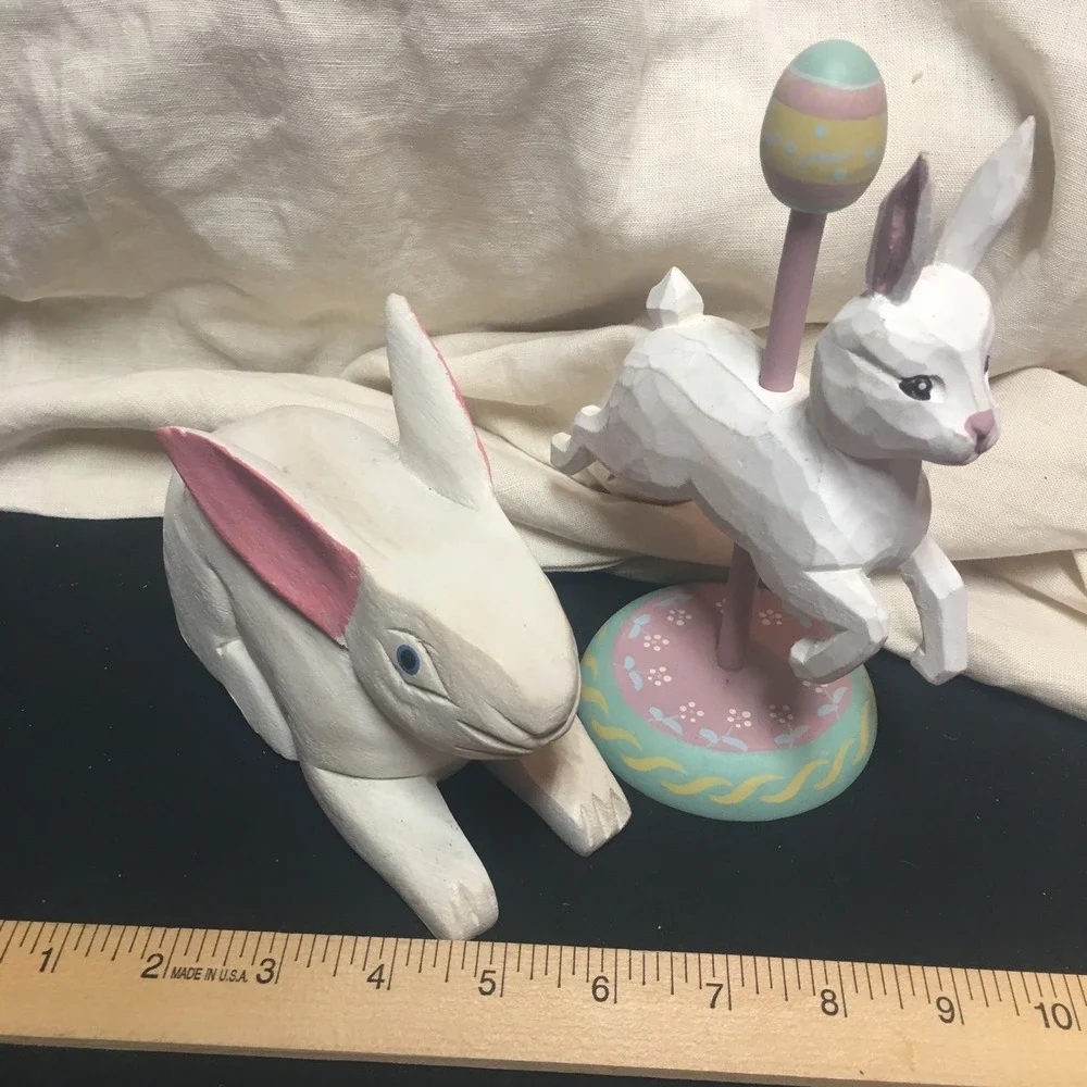 Pair Of 2 Wood Carved Rabbits Bunnies Primitive Folk Art Wooden Easter‎ Pier One